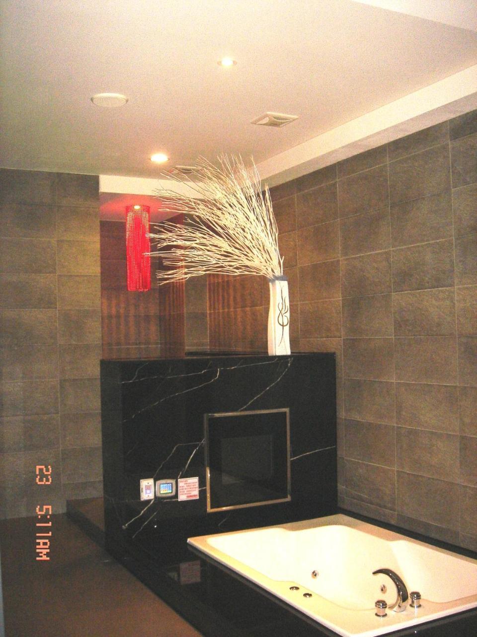 Hip Spa Motel Taichung Exterior foto