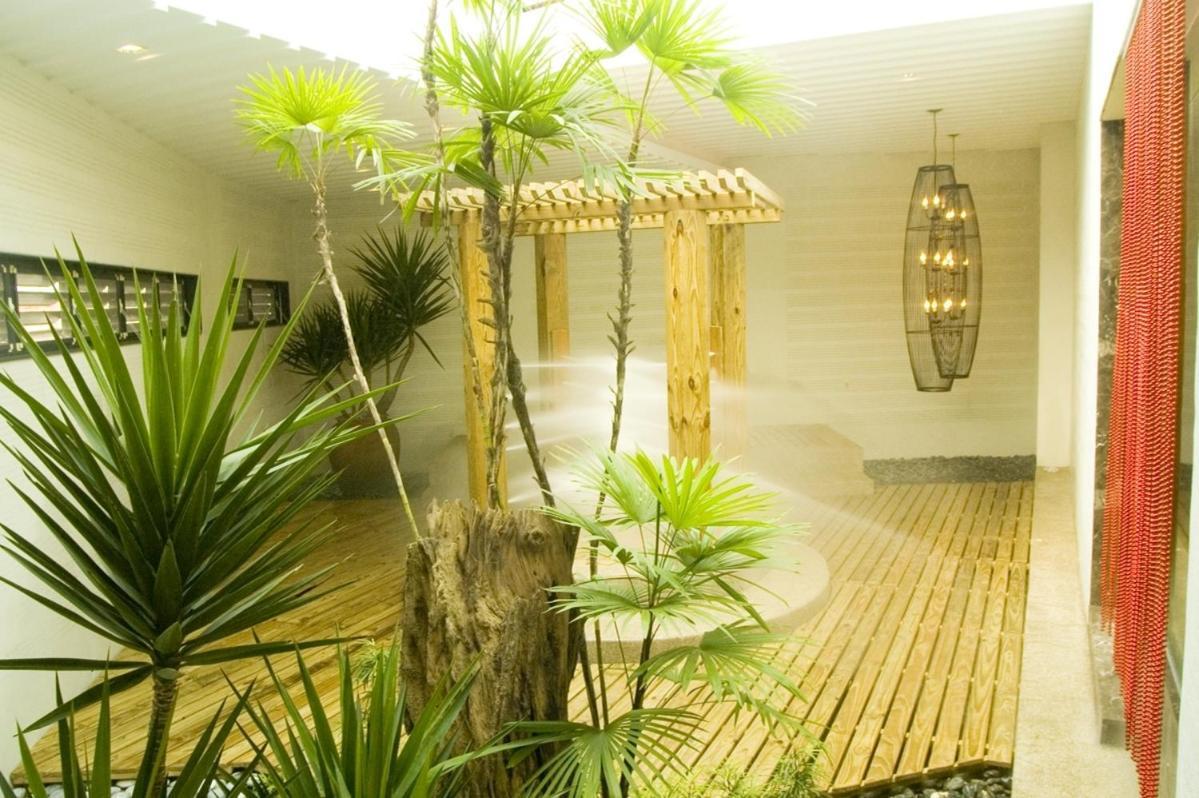 Hip Spa Motel Taichung Exterior foto